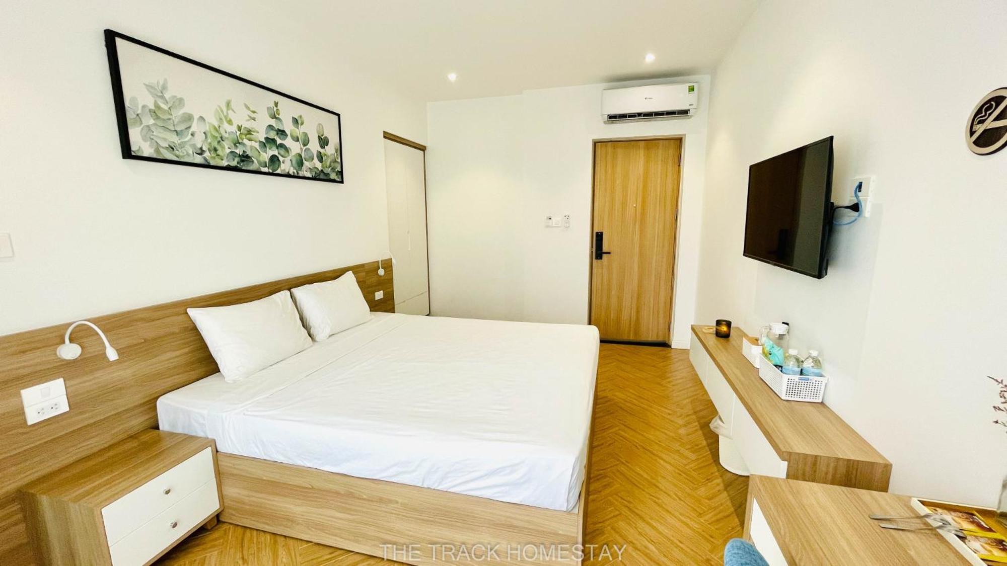 The Track Homestay - Near Bai Dai Beach Cam Lam Exterior foto